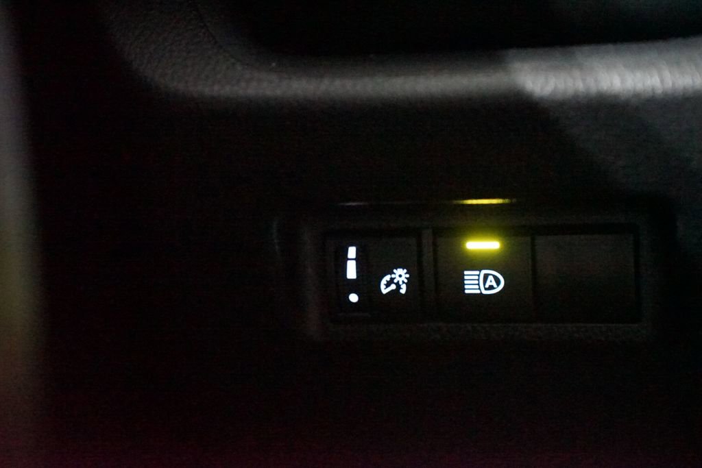 Certified 2025 Toyota RAV4 LE image 23