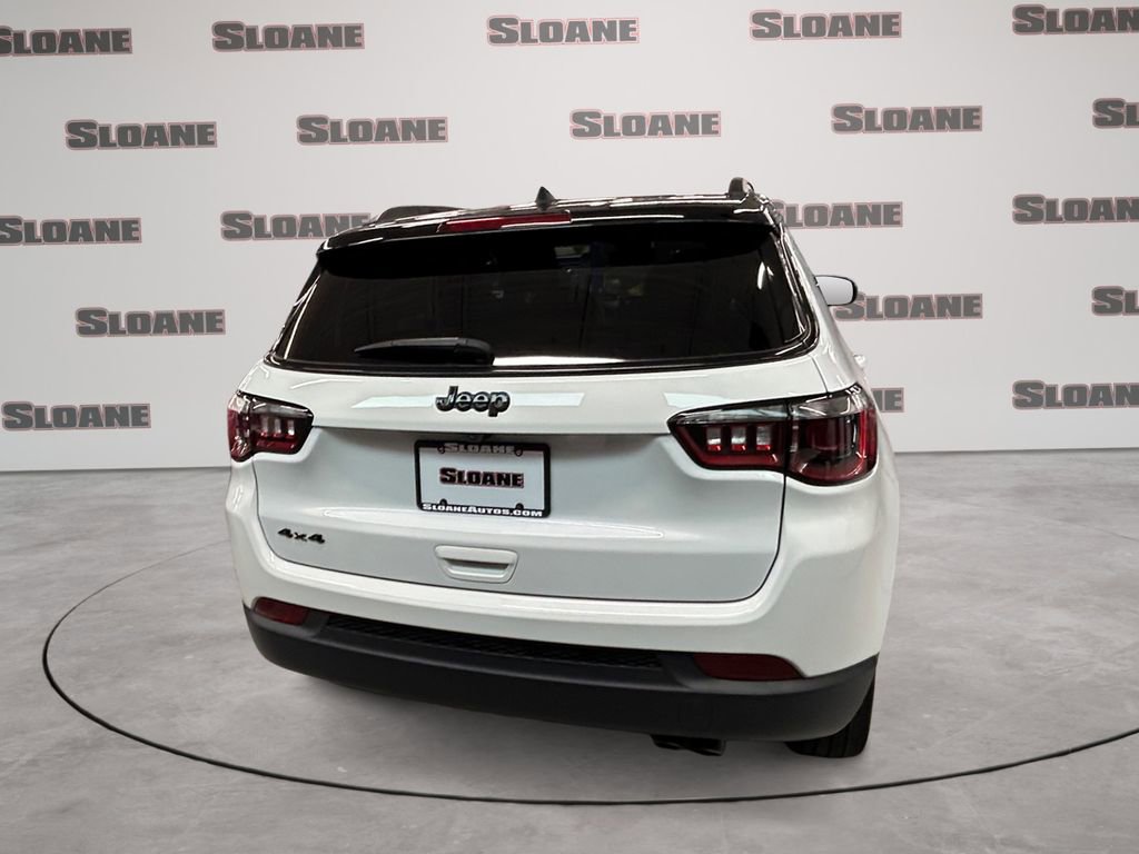 Used 2022 Jeep Compass Altitude w/ Convenience Group image 4