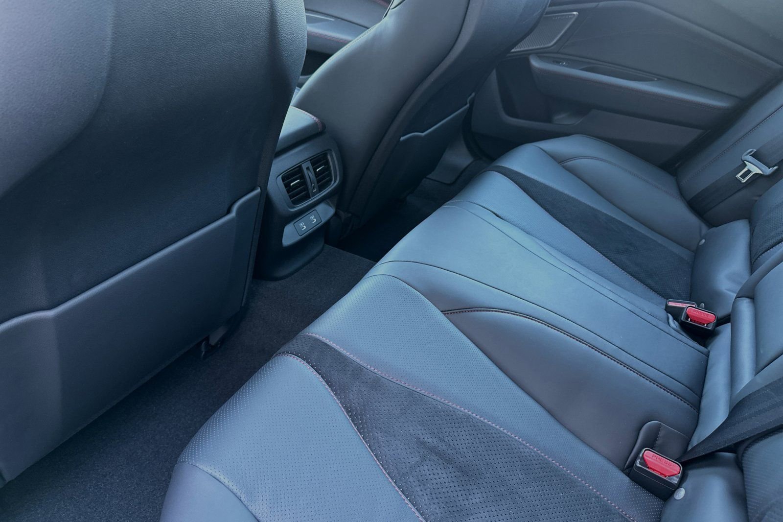 New 2025 Acura TLX SH-AWD w/ A-SPEC Pkg image 10