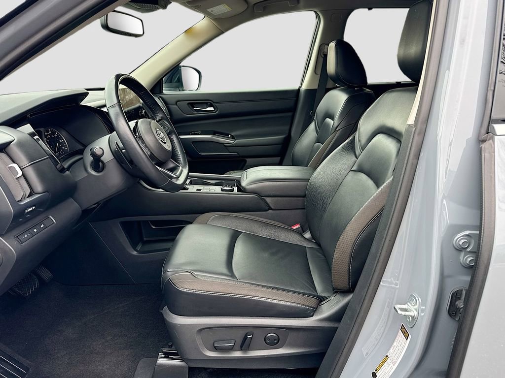 Used 2022 Nissan Pathfinder SL image 27