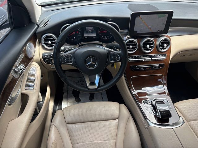 Used 2017 Mercedes-Benz GLC 300 4MATIC w/ Premium 3 Package image 28