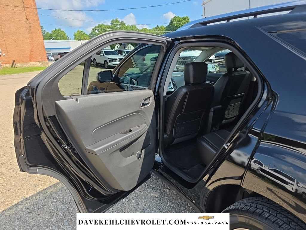 Used 2016 Chevrolet Equinox LTZ w/ Enhanced Convenience Package FWD image 19