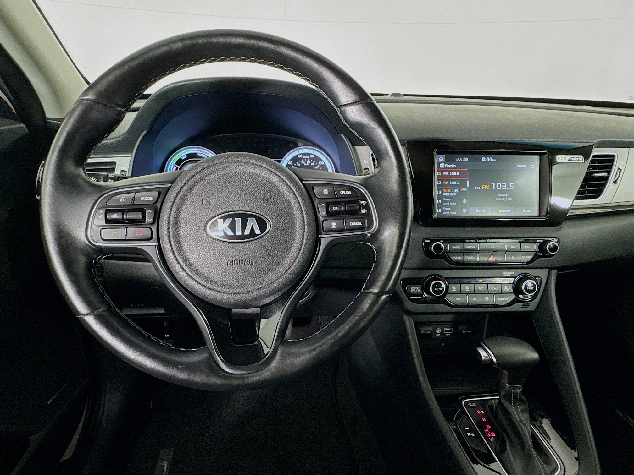 Used 2019 Kia Niro Touring FWD image 10