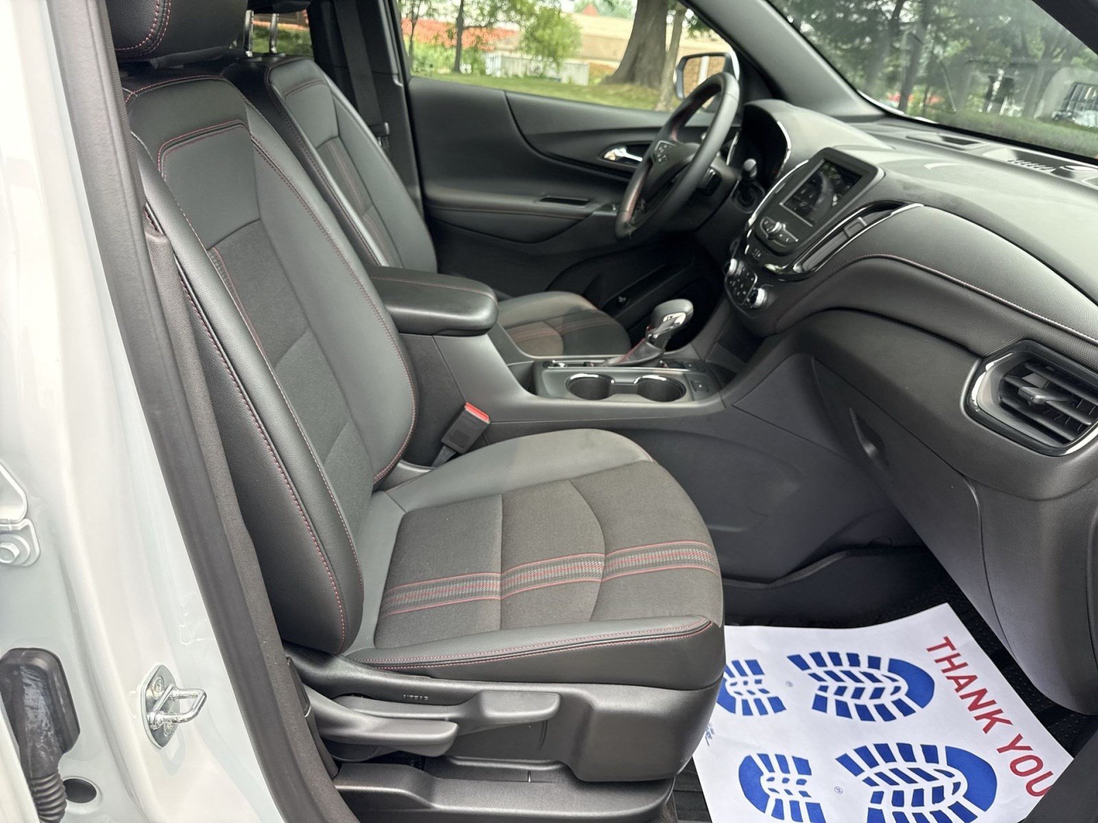 Used 2023 Chevrolet Equinox RS AWD/4WD image 26