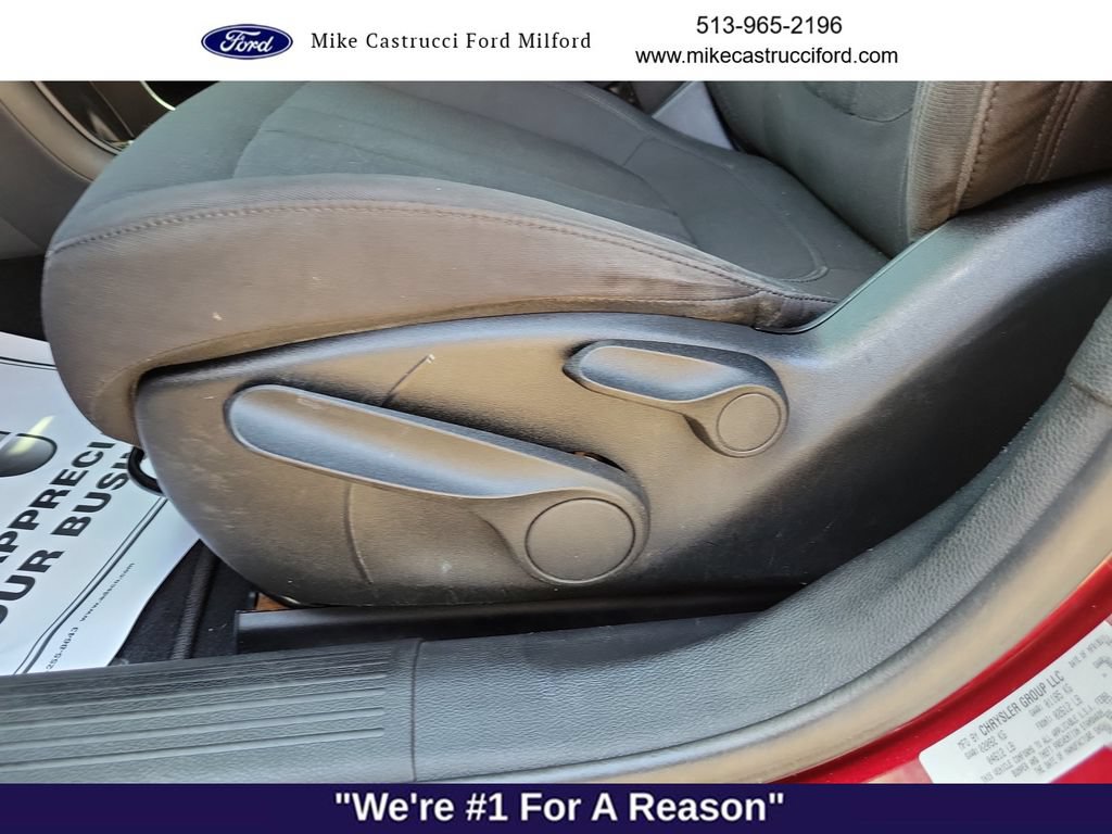 Used 2015 Chrysler 200 Limited FWD image 21
