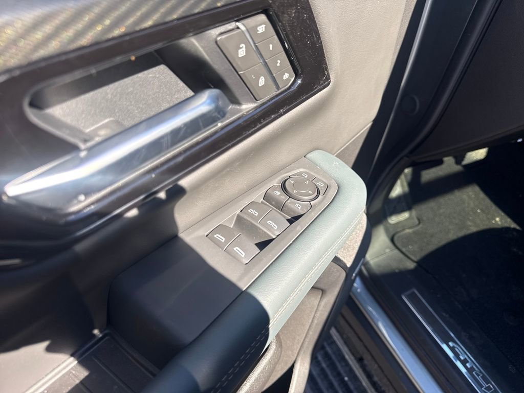 New 2026 GMC Yukon AT4 w/ AT4 Premium Plus Package image 15