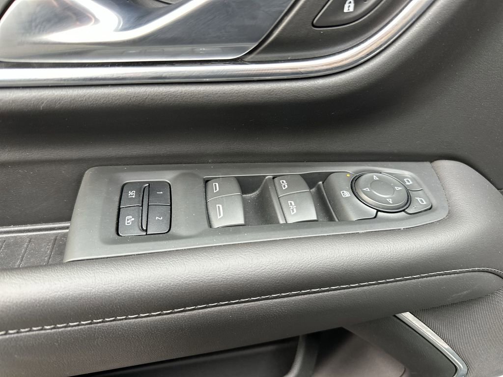 Used 2023 Chevrolet Tahoe Z71 AWD/4WD image 13