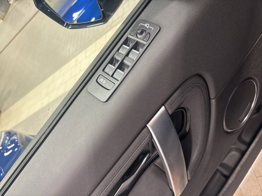 Used 2020 Land Rover Discovery Sport S image 16