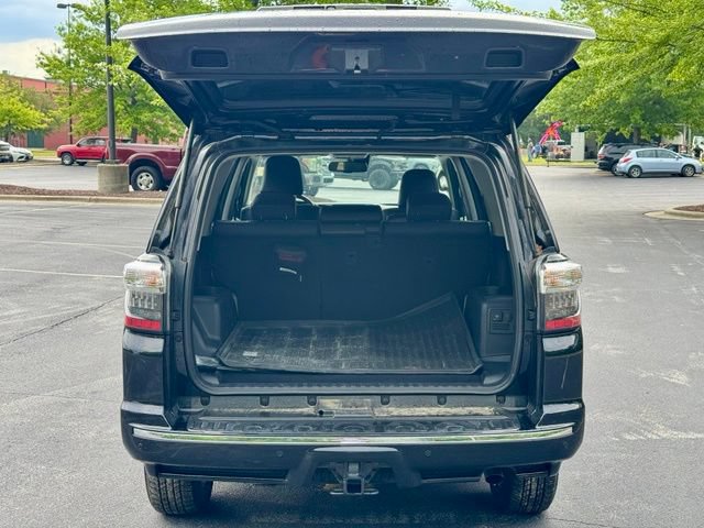 Used 2024 Toyota 4Runner Limited AWD/4WD image 17