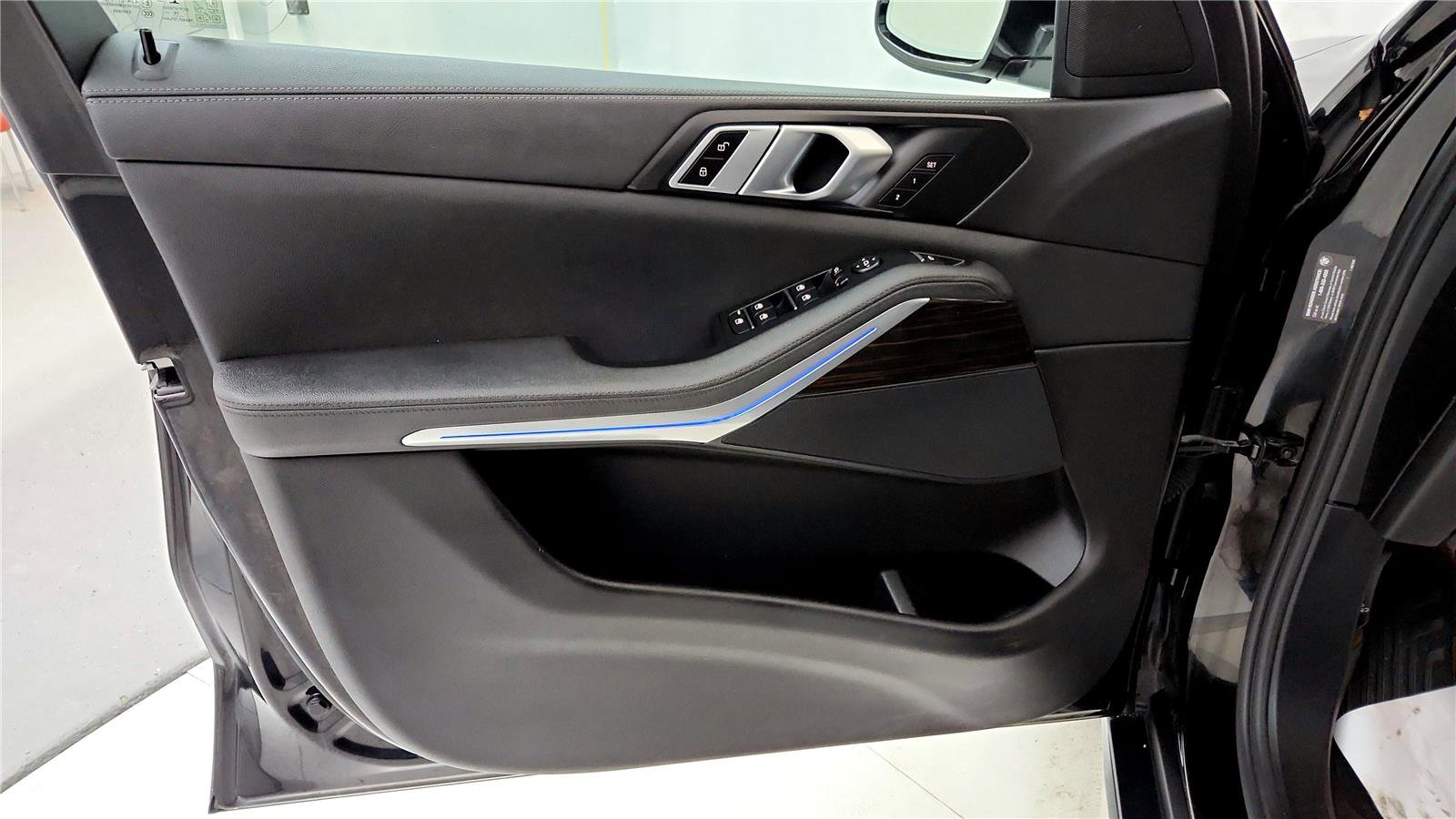 Used 2020 BMW X5 xDrive40i w/ Convenience Package image 23