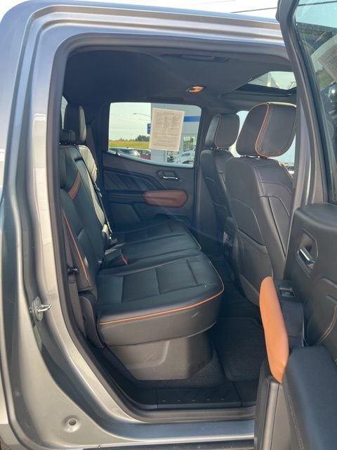 Used 2023 GMC Canyon AT4 w/ AT4 Premium Package image 7