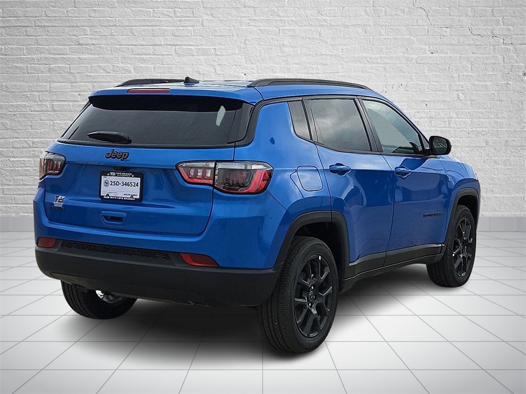 New 2026 Jeep Compass Latitude image 4