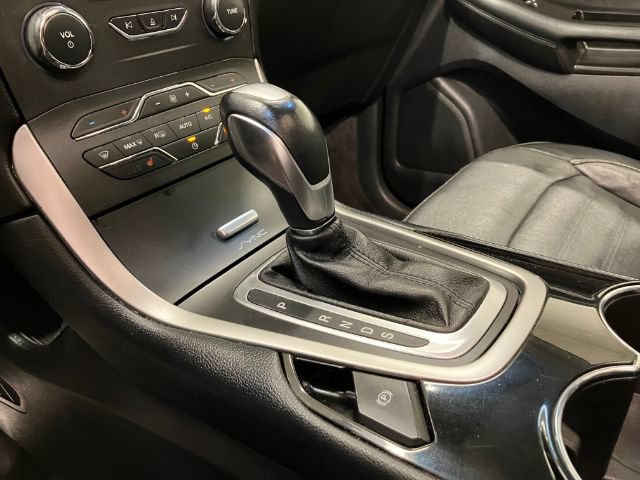 Used 2016 Ford Edge SEL w/ Equipment Group 201A AWD/4WD image 58