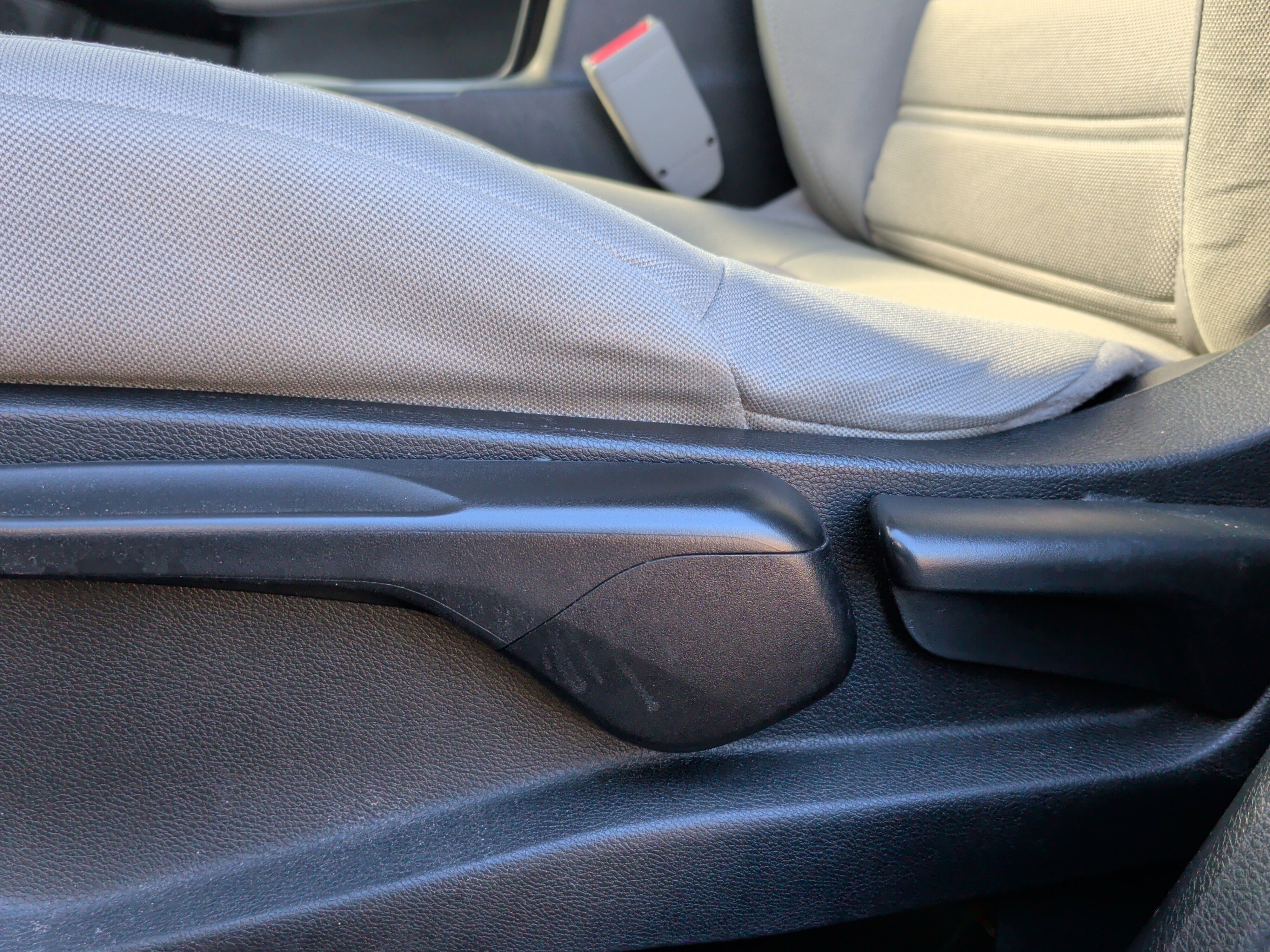 Used 2020 Honda CR-V LX image 29