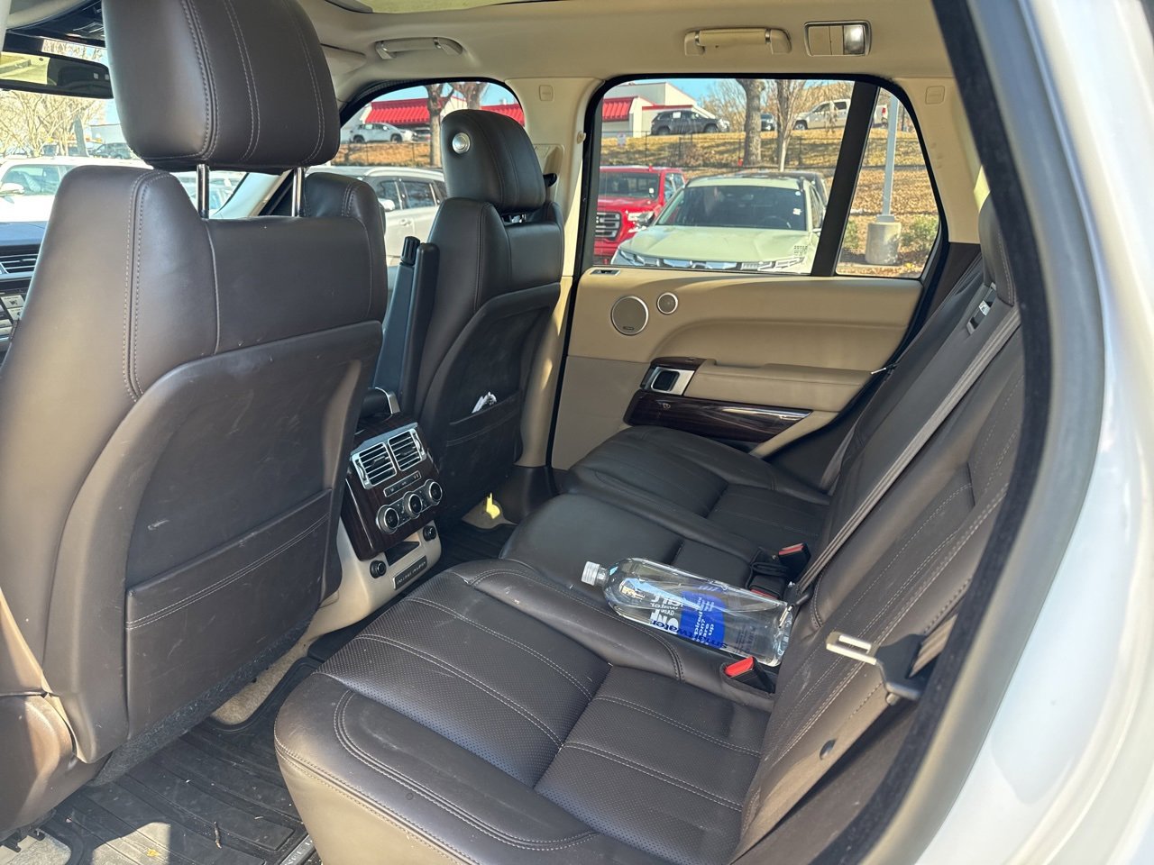 Used 2014 Land Rover Range Rover HSE image 7