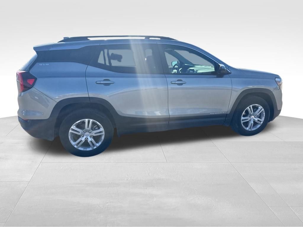Certified 2023 GMC Terrain SLE w/ Driver Convenience Package image 8