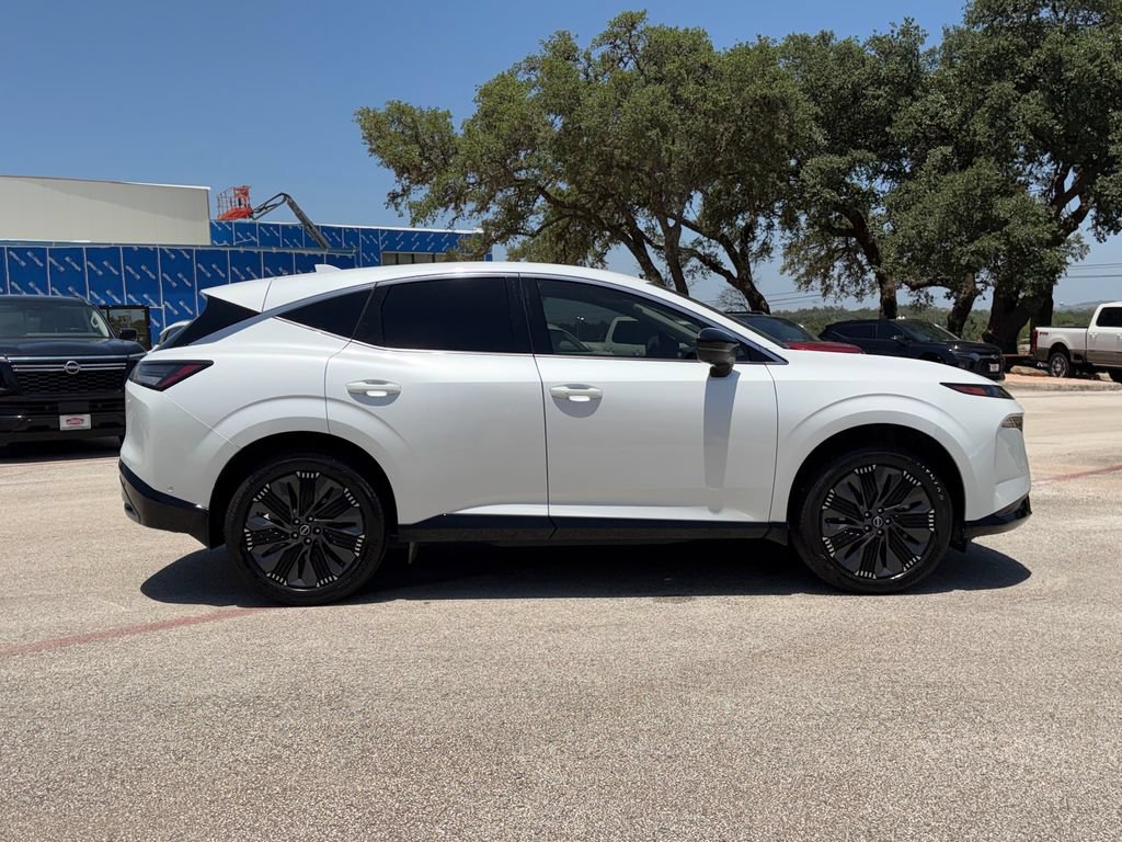 Certified 2025 Nissan Murano Platinum w/ Cargo Package AWD/4WD image 4