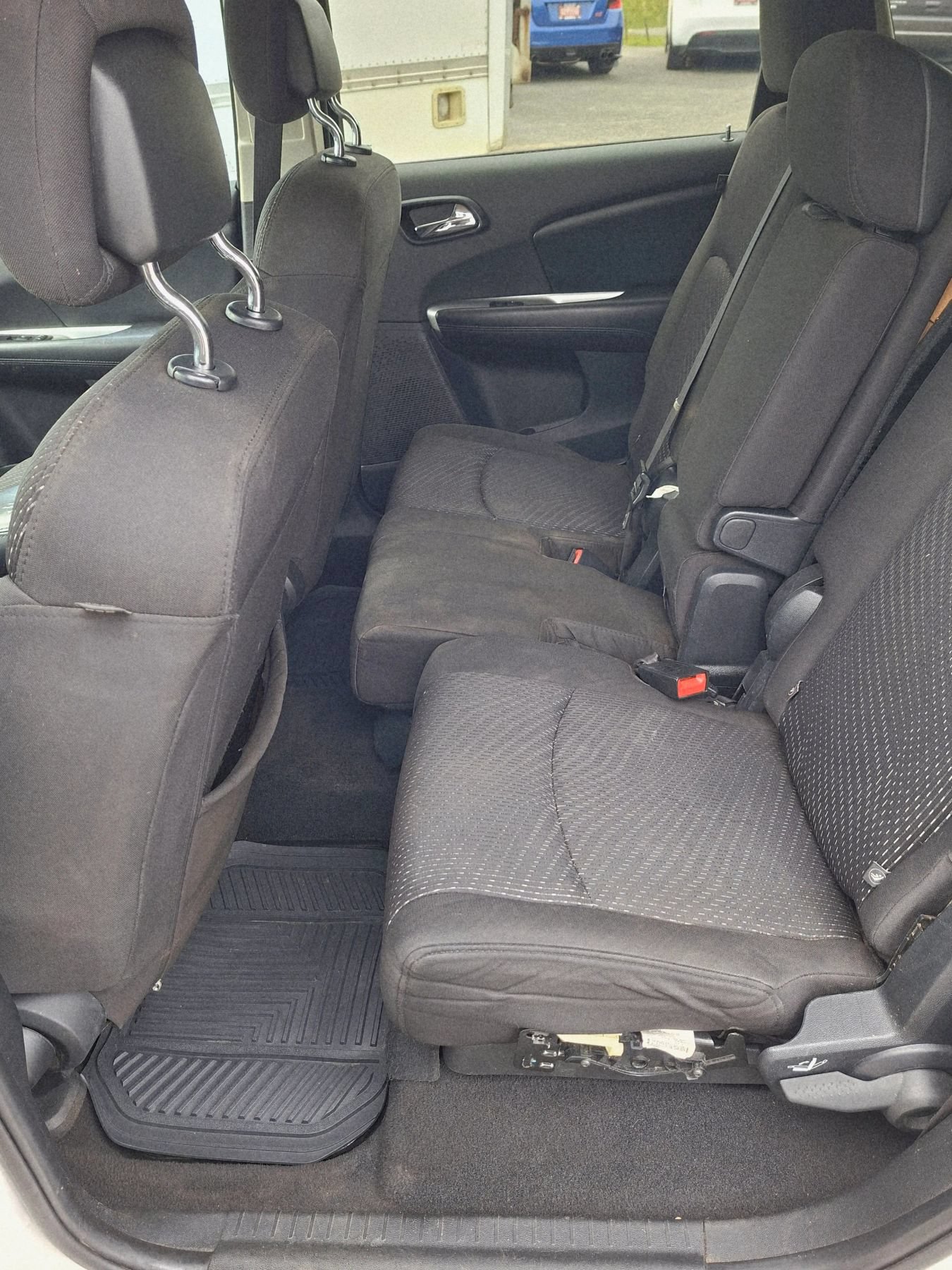 Used 2016 Dodge Journey SE w/ Flexible Seating Group FWD image 9