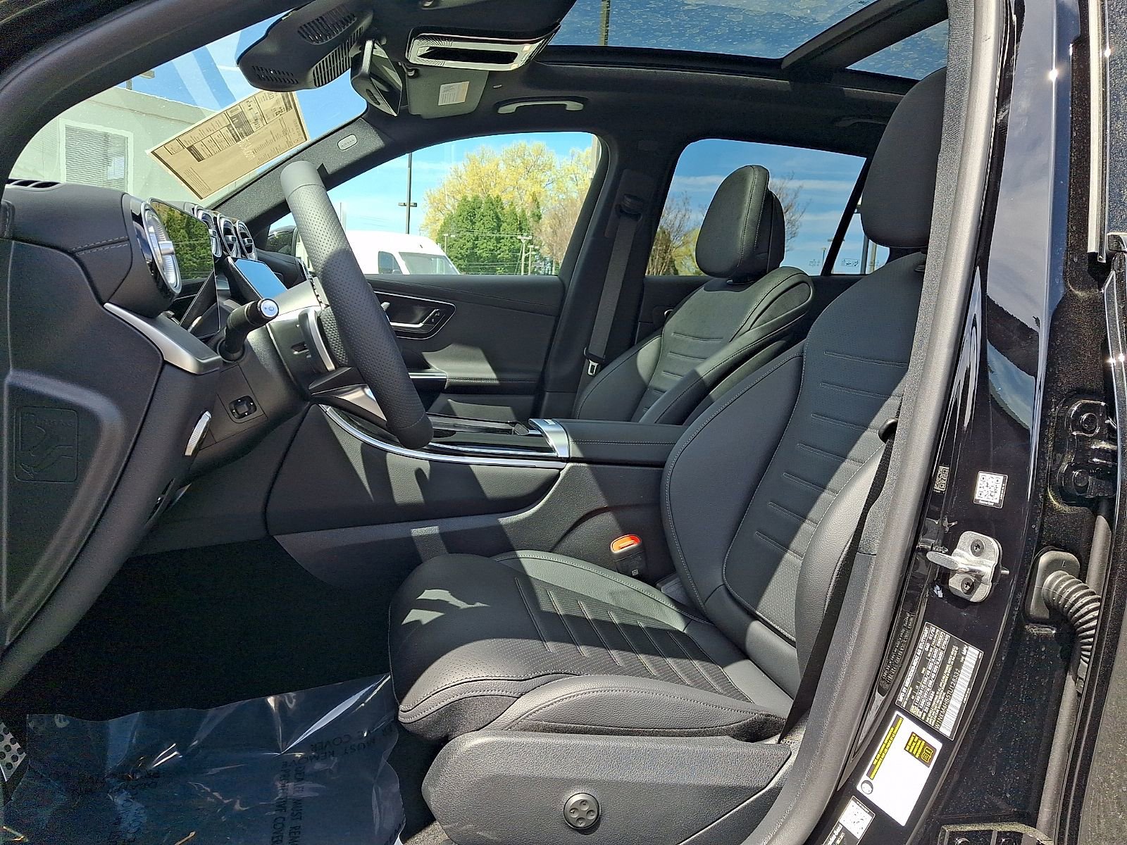 New 2026 Mercedes-Benz GLC 300 4MATIC image 9