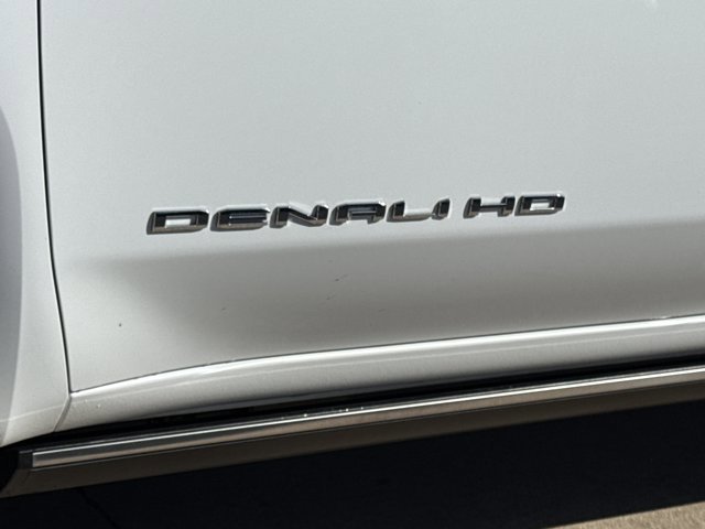 Used 2022 GMC Sierra 3500 Denali AWD/4WD image 16