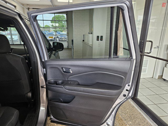 Used 2019 Honda Passport Sport image 14