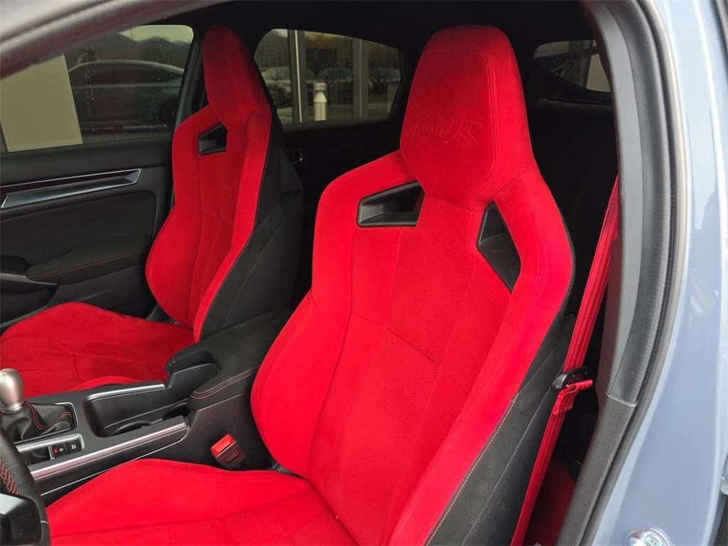 Used 2025 Honda Civic Type R image 21
