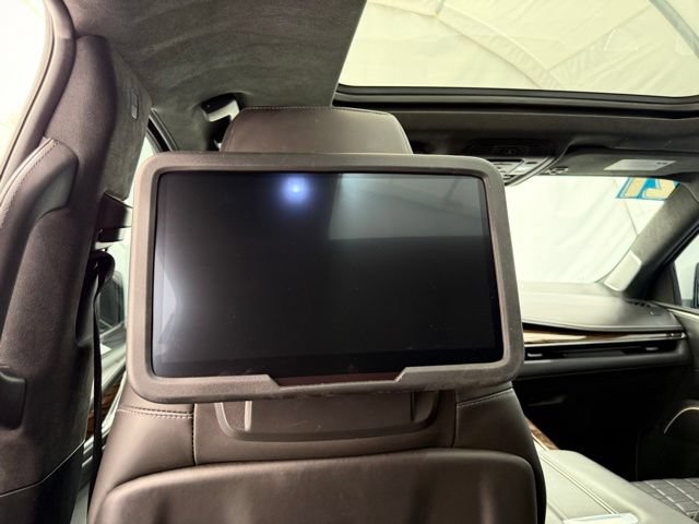 Used 2021 Cadillac Escalade Sport Platinum AWD/4WD image 22
