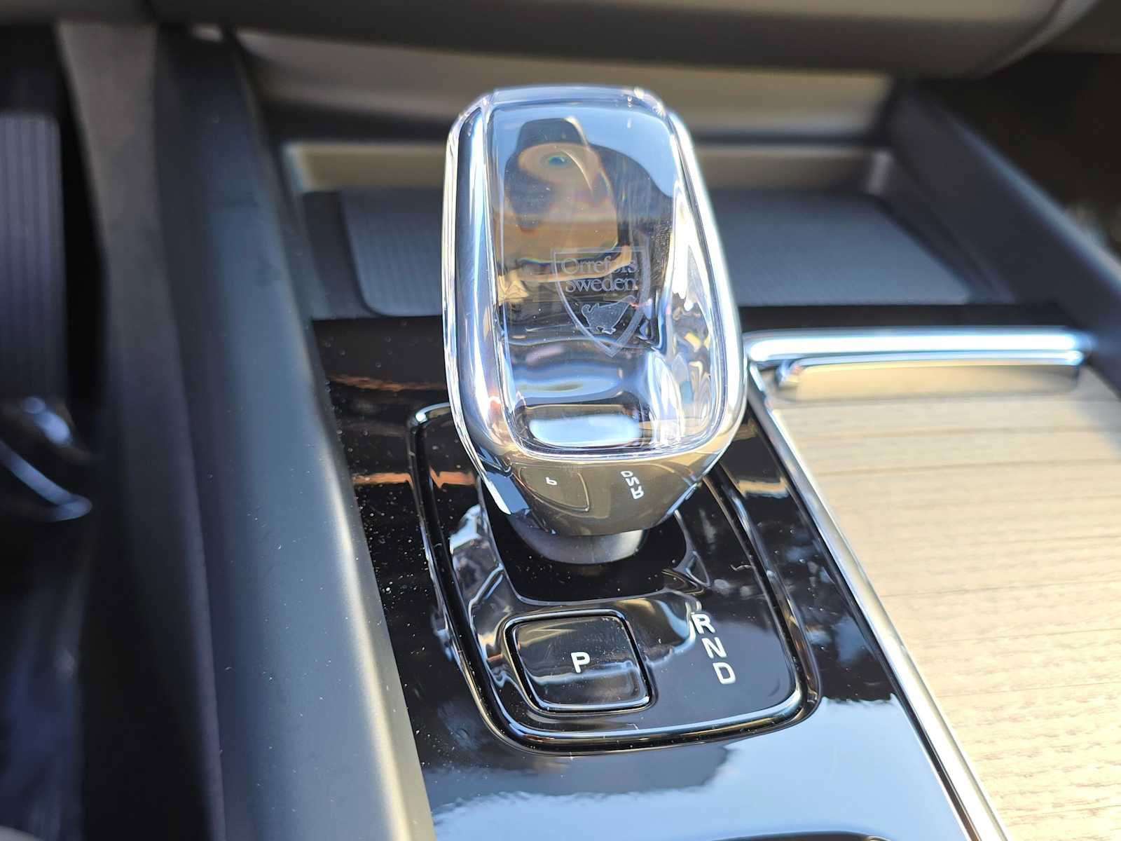 New 2027 Volvo XC60 B5 Plus AWD/4WD image 31