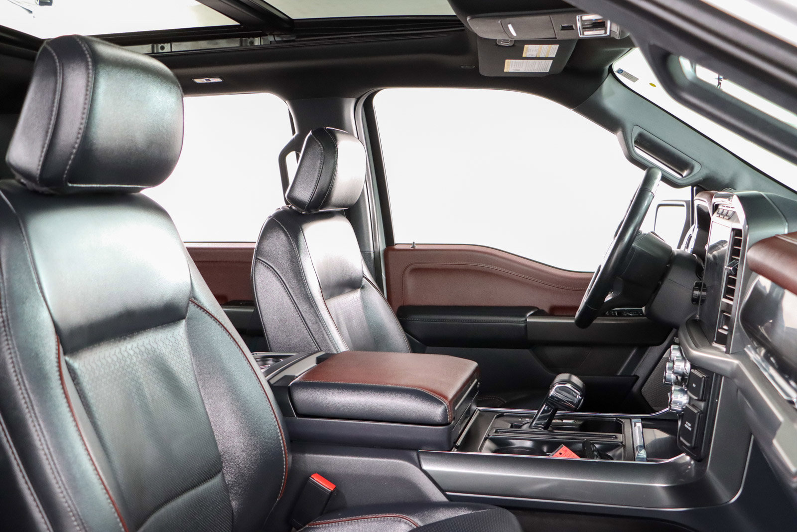 Used 2023 Ford F150 Lariat w/ Equipment Group 502A High image 30