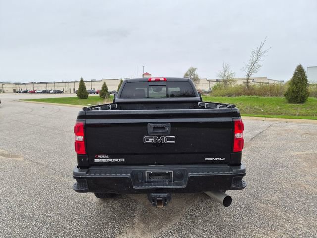 Used 2019 GMC Sierra 2500 Denali w/ Duramax Plus Package AWD/4WD image 6