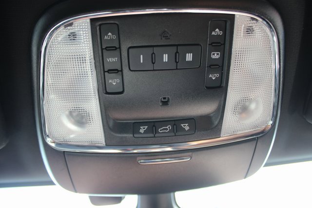 Used 2020 Jeep Grand Cherokee Overland image 13