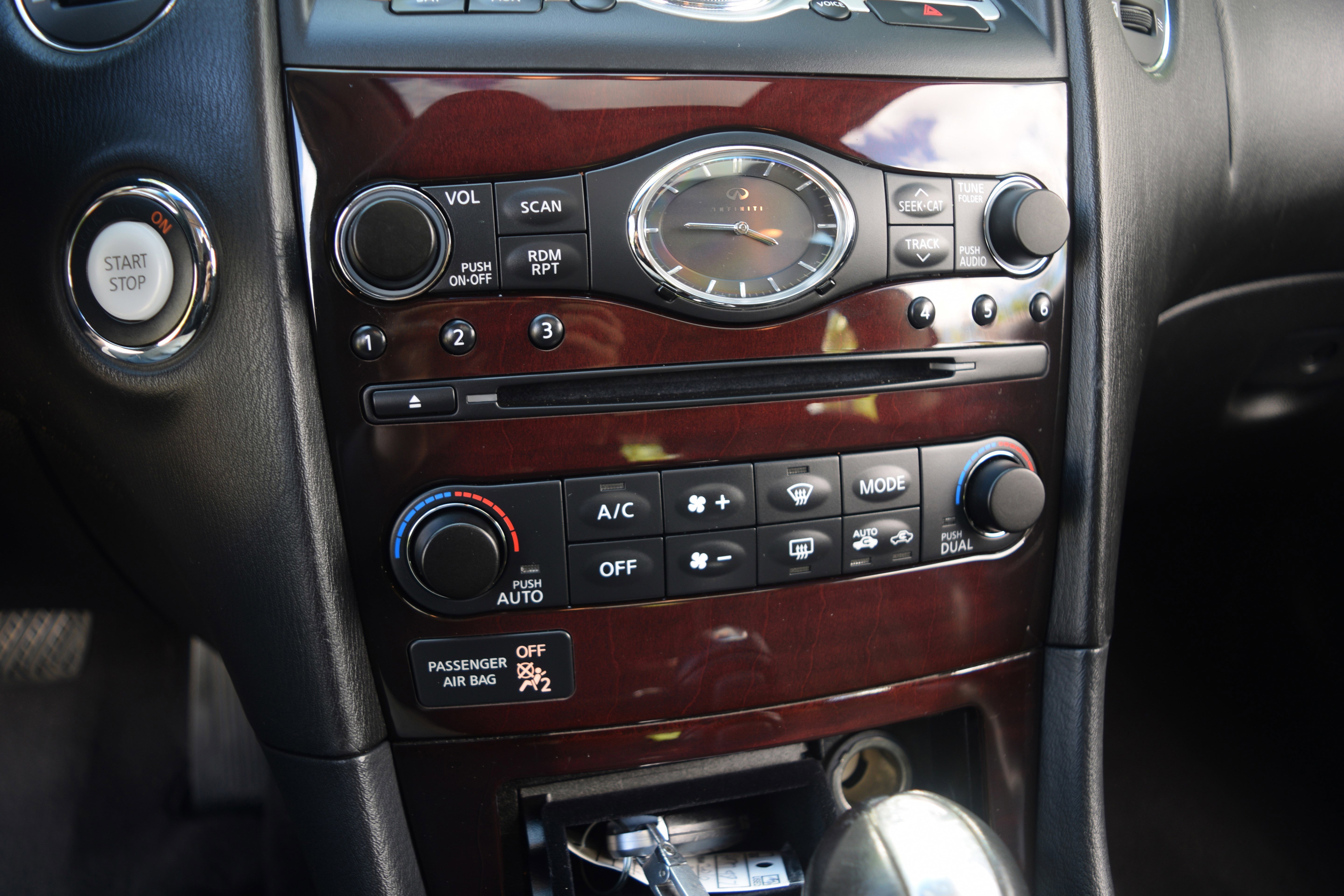 Used 2010 INFINITI EX35 Journey AWD/4WD image 10