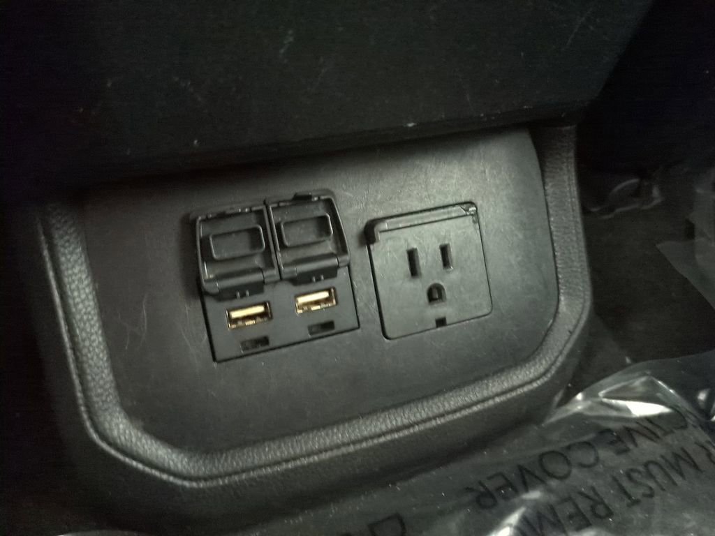 Used 2021 Toyota Highlander Platinum image 18