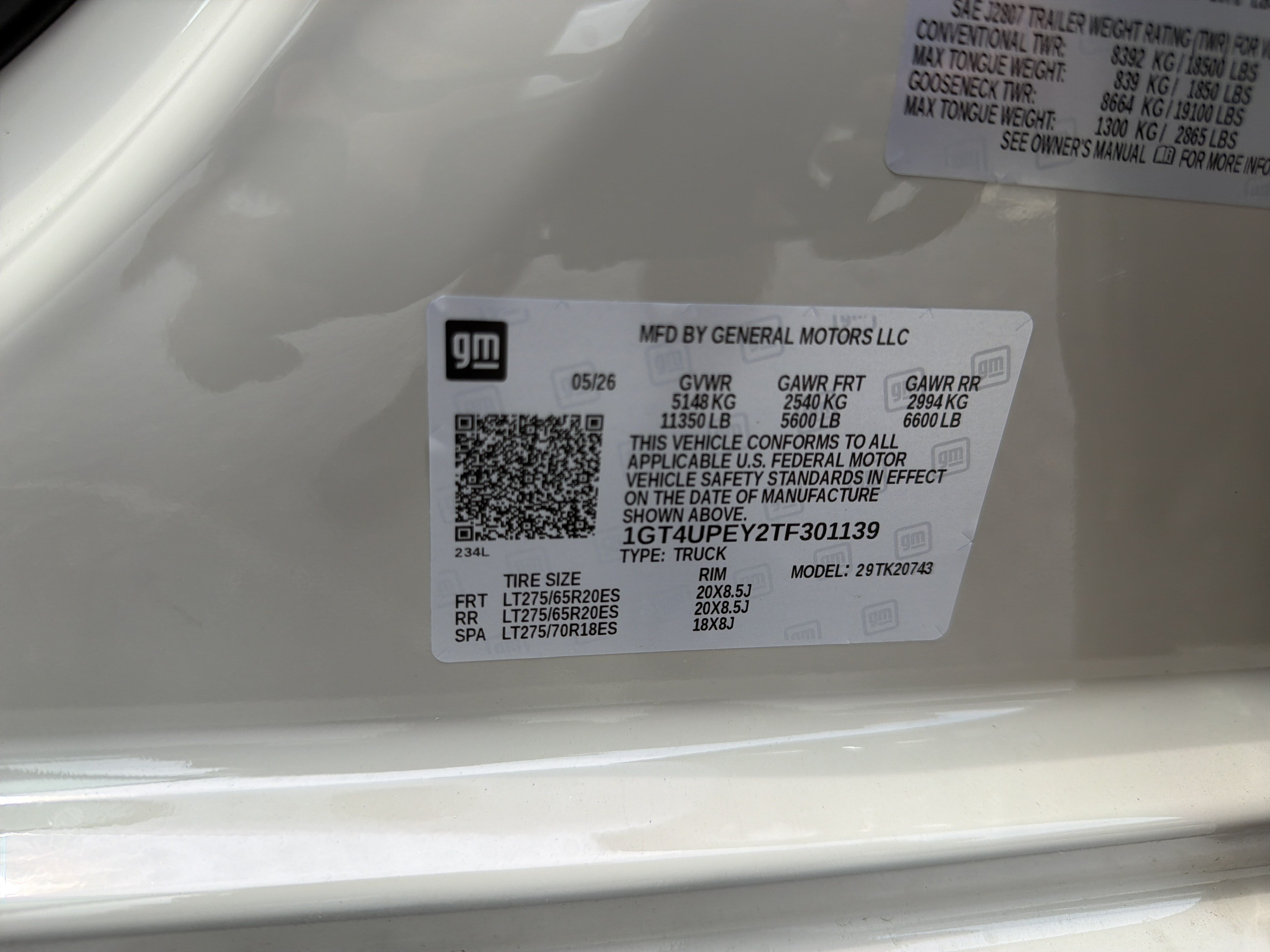 New 2026 GMC Sierra 2500 AT4 w/ AT4 Premium Plus Package AWD/4WD image 33