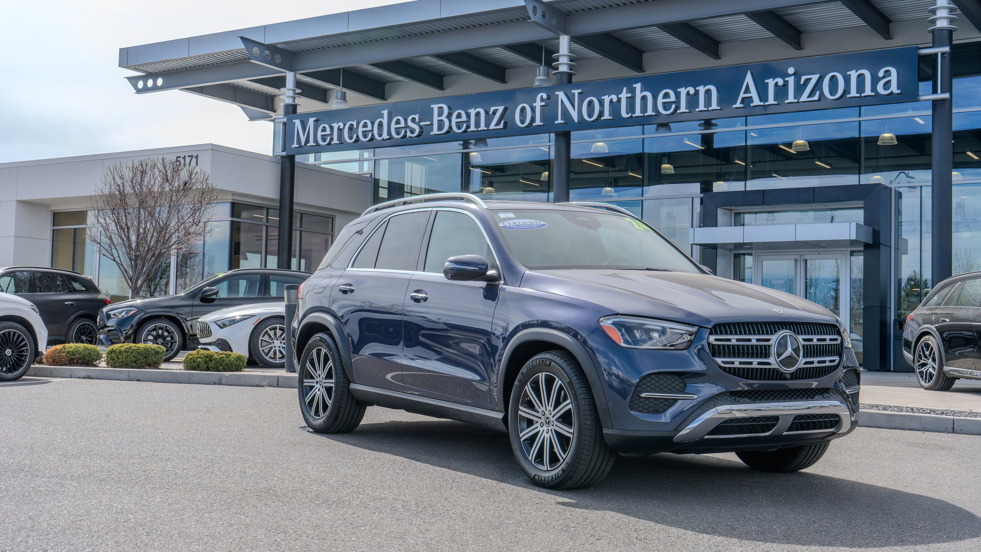 Used 2024 Mercedes-Benz GLE 350 4MATIC image 1