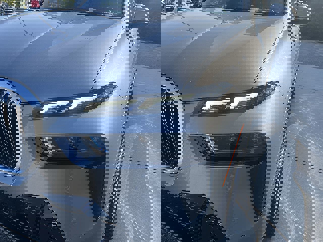 New 2026 BMW X7 xDrive40i w/ M Sport Package image 11