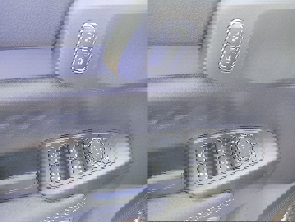 New 2025 Ford Ranger XLT w/ Equipment Group 301A High image 18