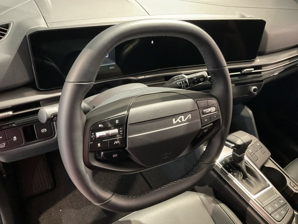 New 2026 Kia Sportage EX AWD/4WD image 11