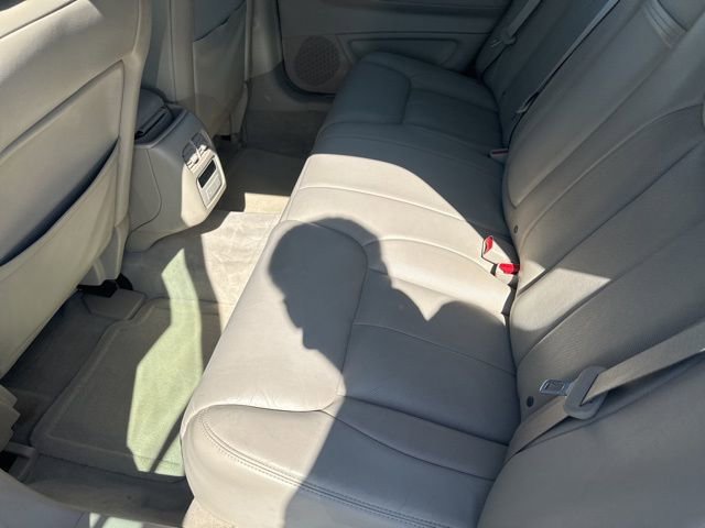 Used 2006 Cadillac DTS w/ Trunk Convenience Package FWD image 9