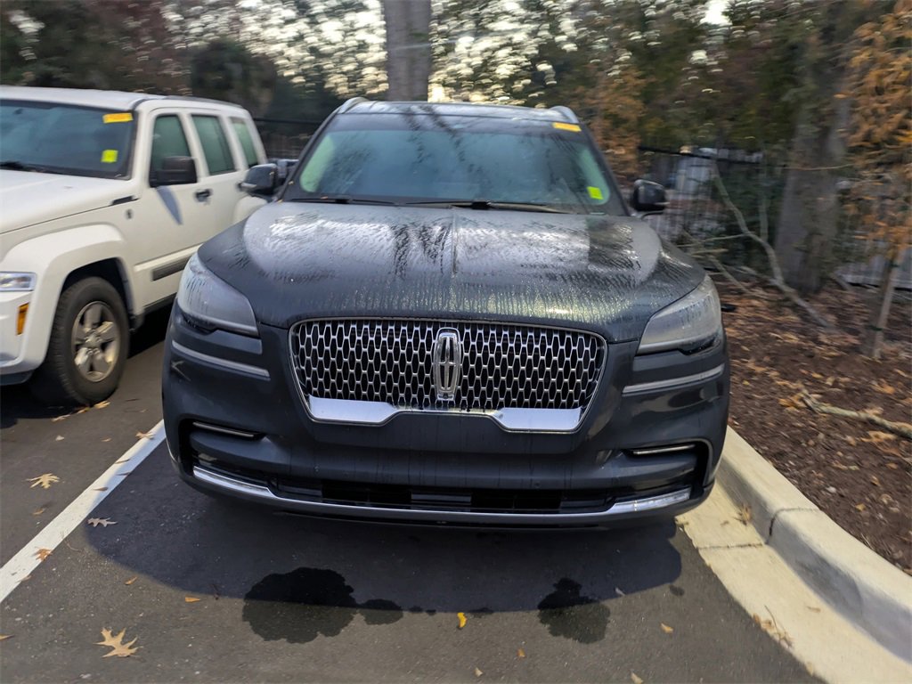 Used 2022 Lincoln Aviator Reserve w/ Elements Package Plus image 2