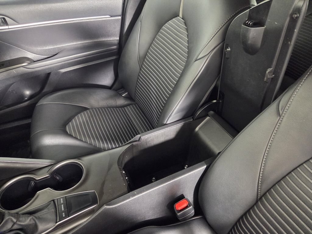 Used 2024 Toyota Camry SE FWD image 21