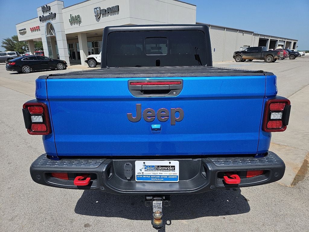 Used 2022 Jeep Gladiator Rubicon w/ Cold Weather Group AWD/4WD image 6