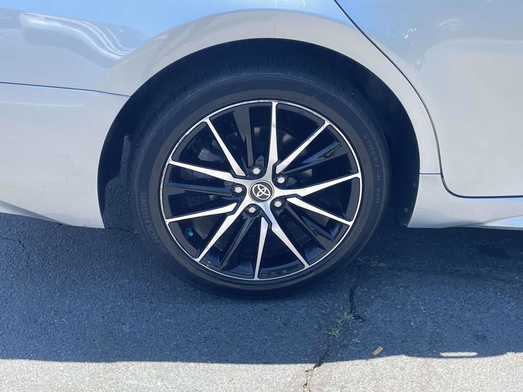 Used 2023 Toyota Camry SE FWD image 8