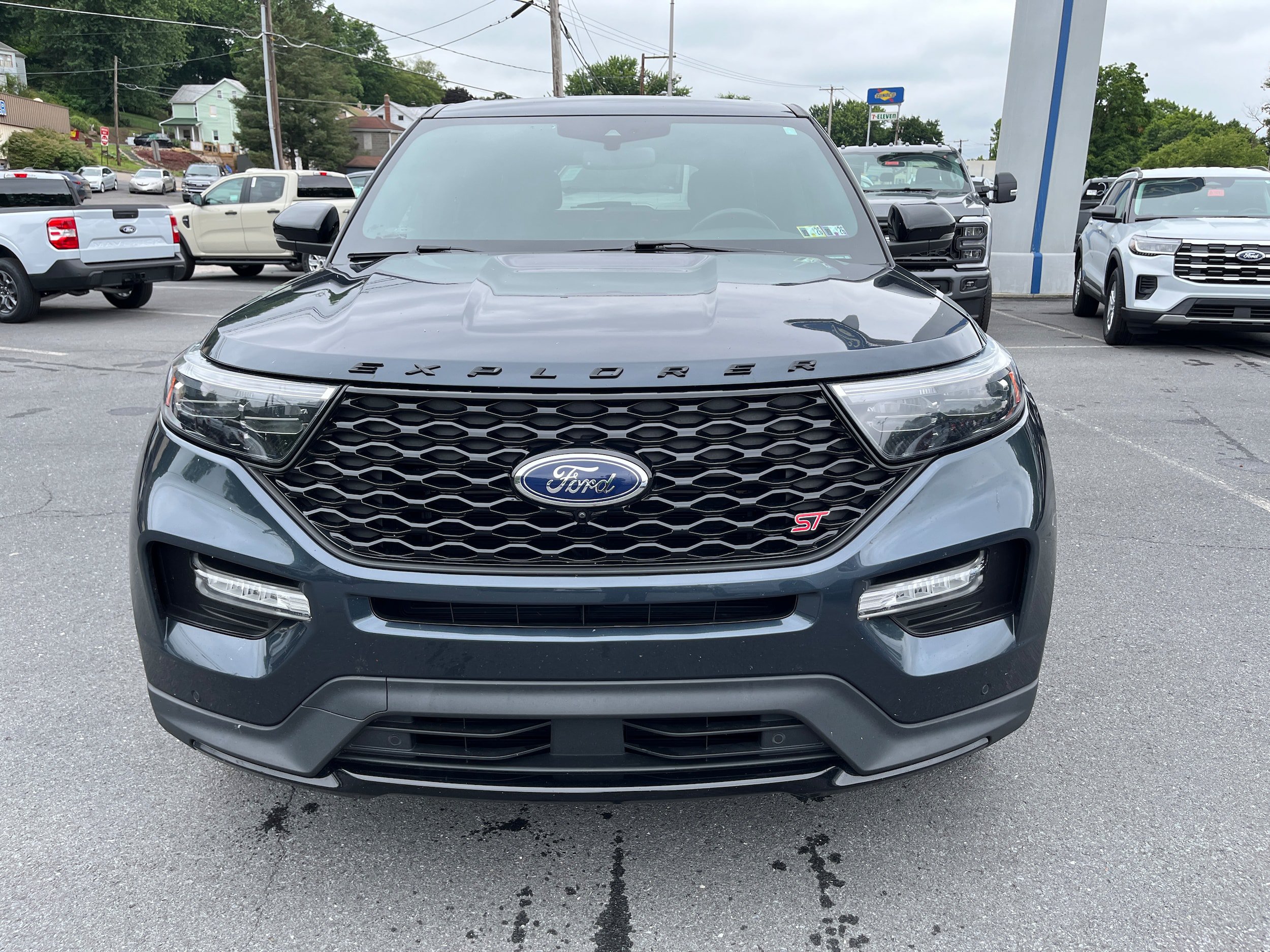 Certified 2022 Ford Explorer ST w/ Equipment Group 401A AWD/4WD image 3