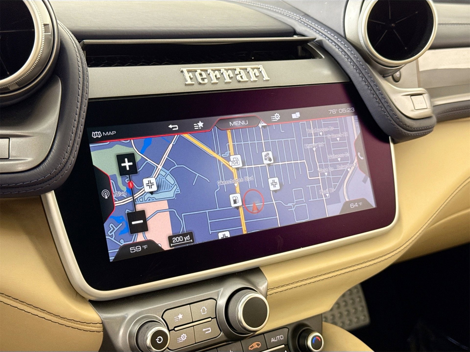 Certified 2018 Ferrari GTC4Lusso image 13