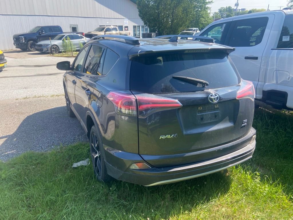 Used 2017 Toyota RAV4 SE w/ Power Extra Value Package AWD/4WD image 4