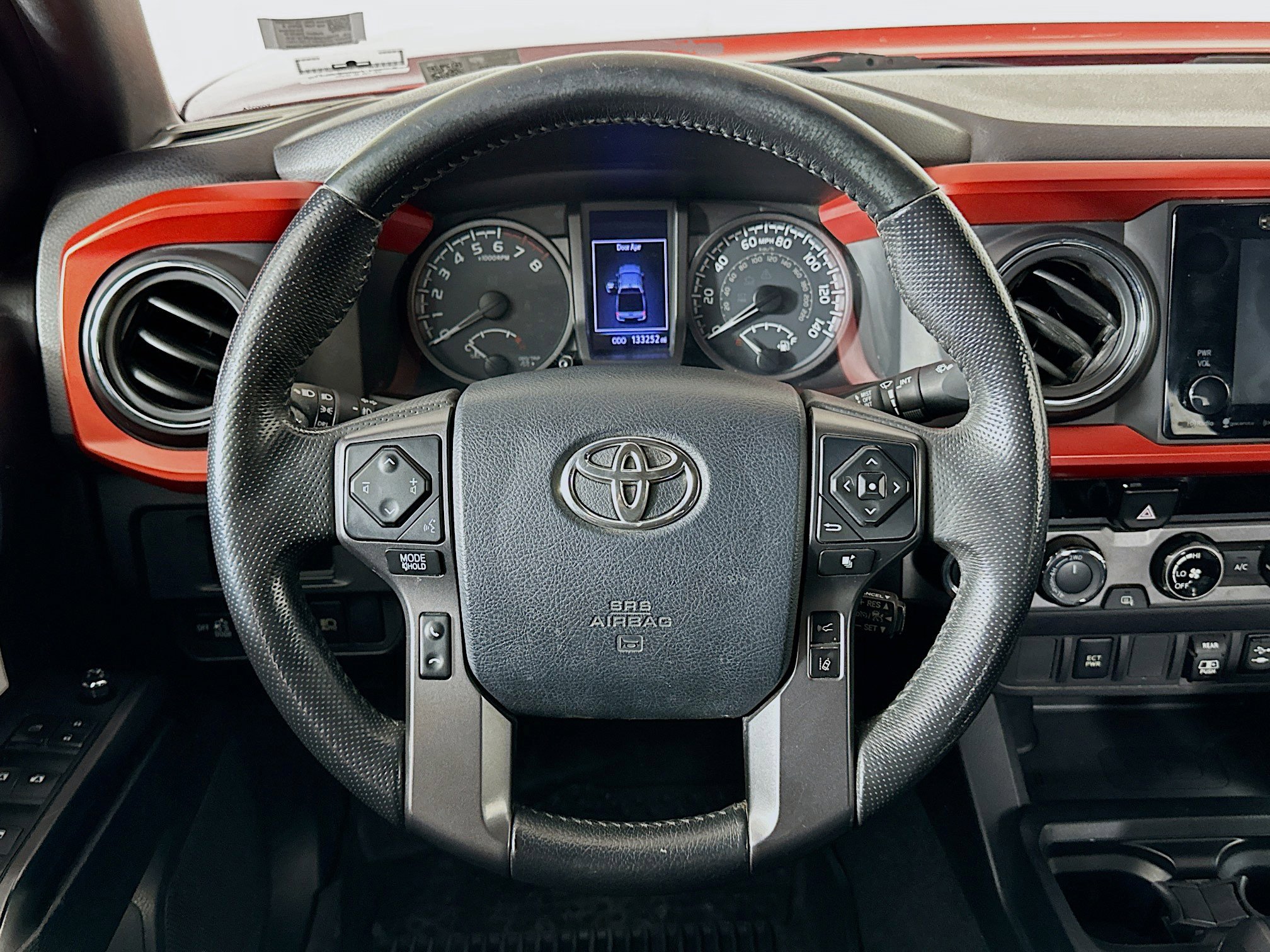Used 2018 Toyota Tacoma TRD Off-Road image 18