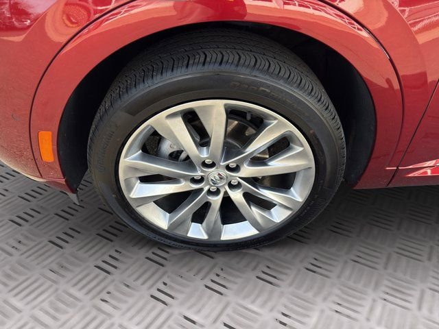 Used 2023 Buick Envision Avenir image 29