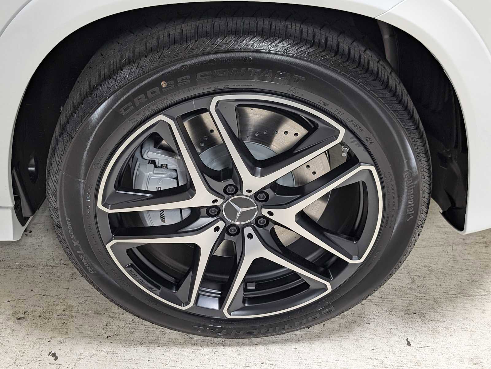 New 2025 Mercedes-Benz GLE 53 AMG 4MATIC Coupe image 9