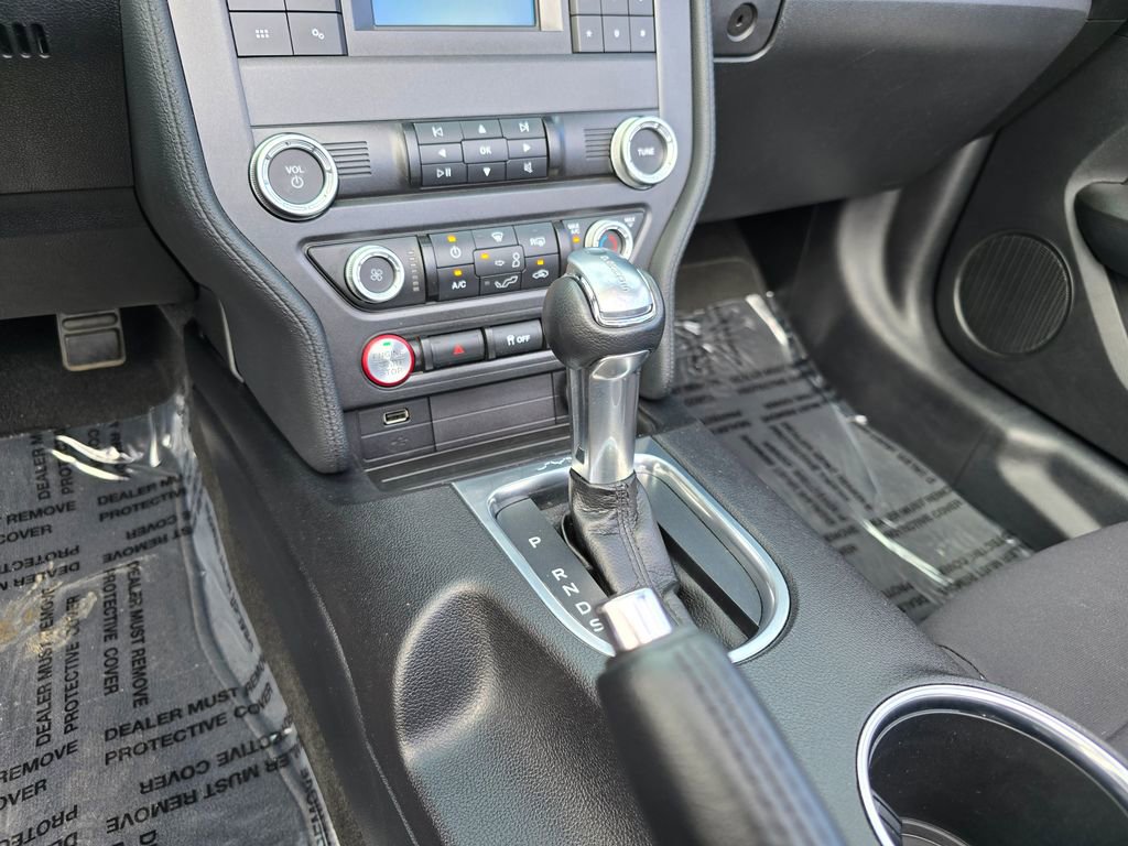 Used 2020 Ford Mustang Convertible image 22